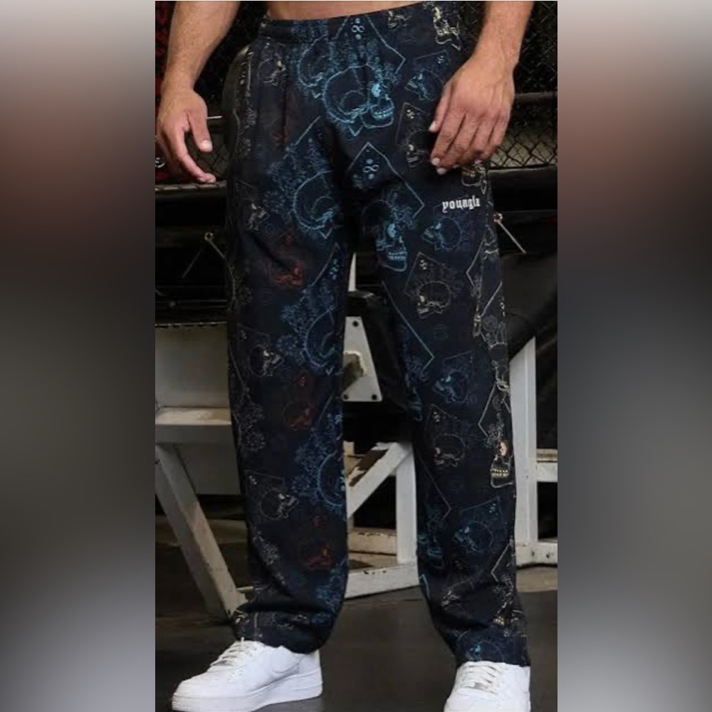 YOUNG LA men’s size large LED skulls pants, BNWT sealed in bag